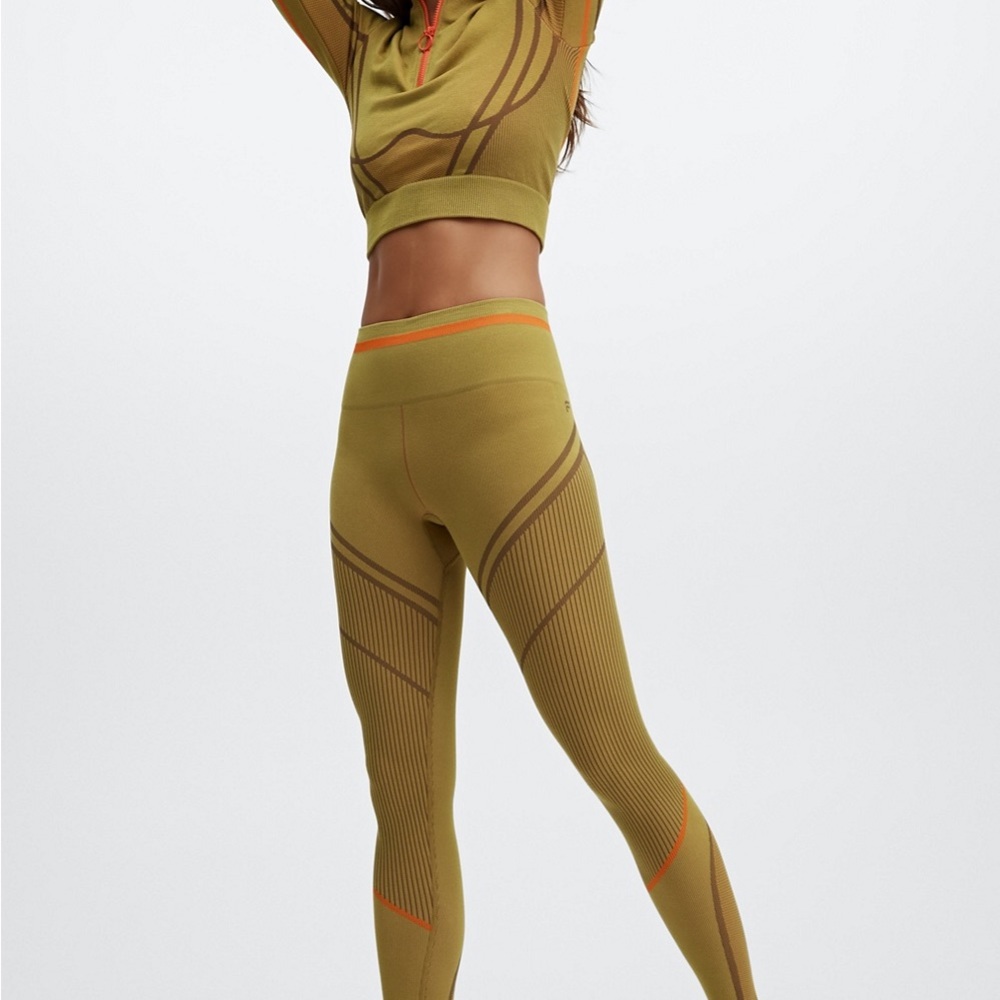 Fabletics High Waisted Seamless Jacquard Legging
